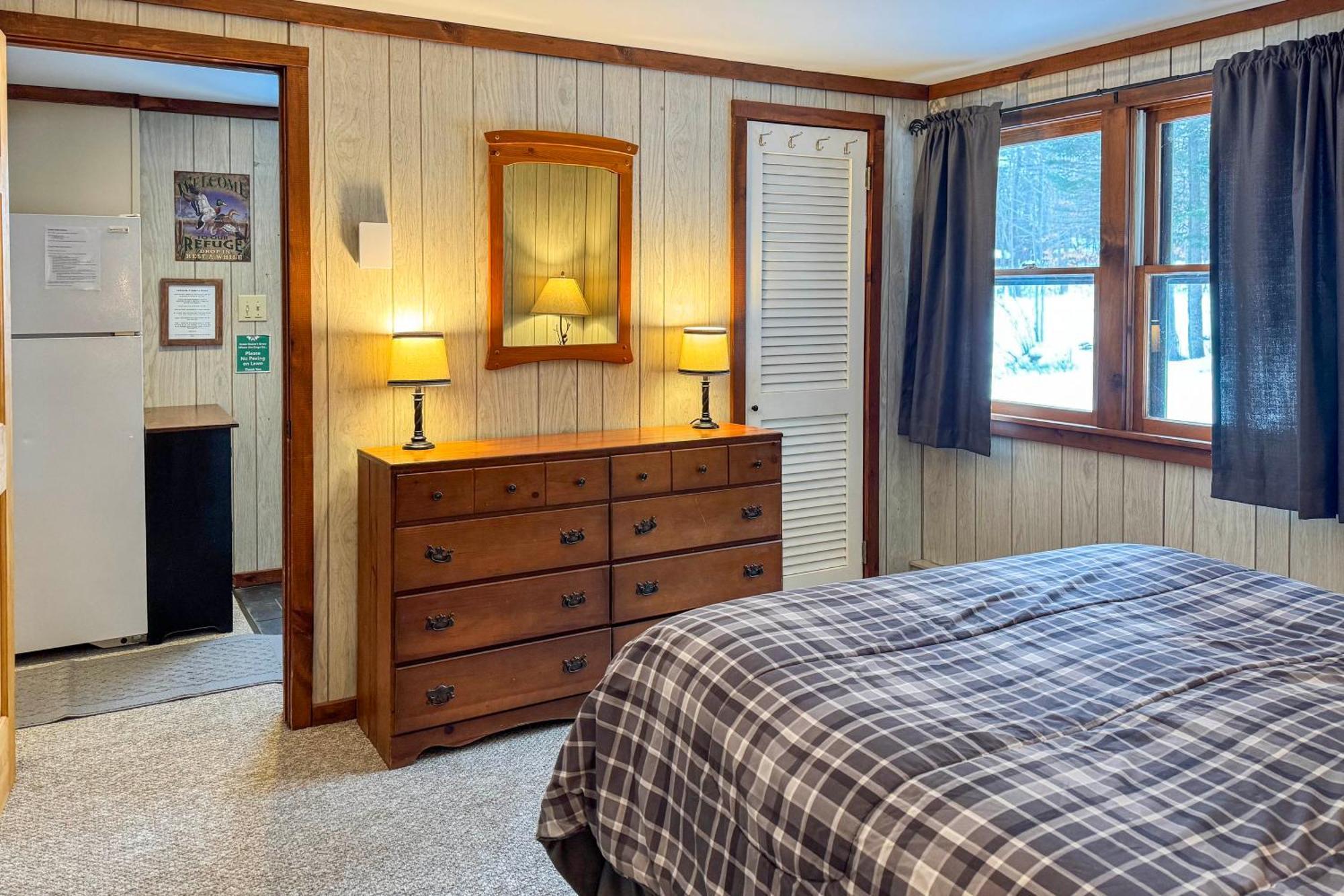 Lake Pleasant Cabin On 3 Acres With Kayaks And Beach! Exterior photo